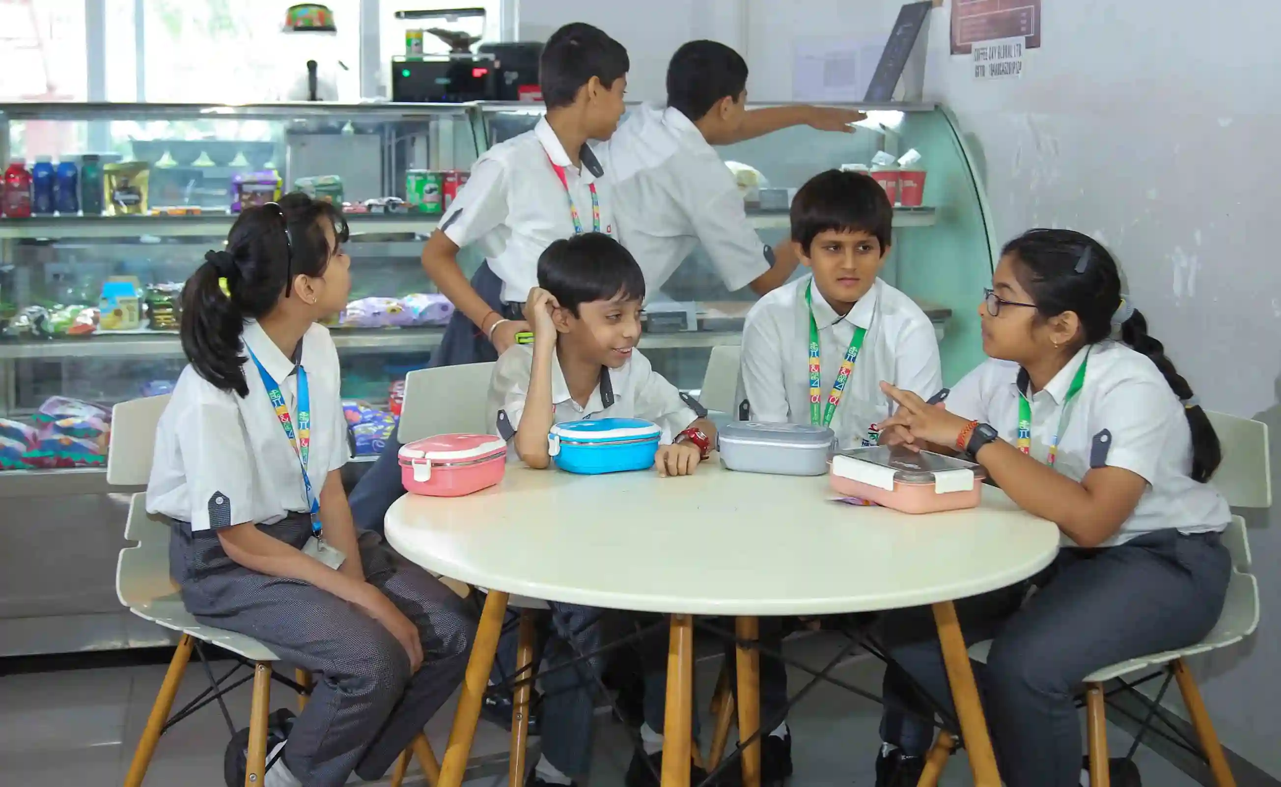 Cafeteria 4